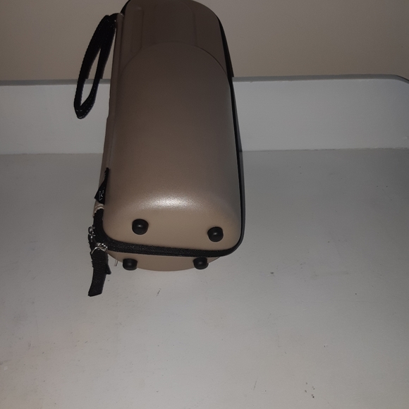 Rabbit wine bottle cases gray 14.5 inches tall gol - Picture 4 of 8